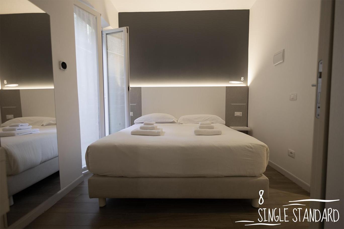 Albergo Augusta B&B كامولّي المظهر الخارجي الصورة