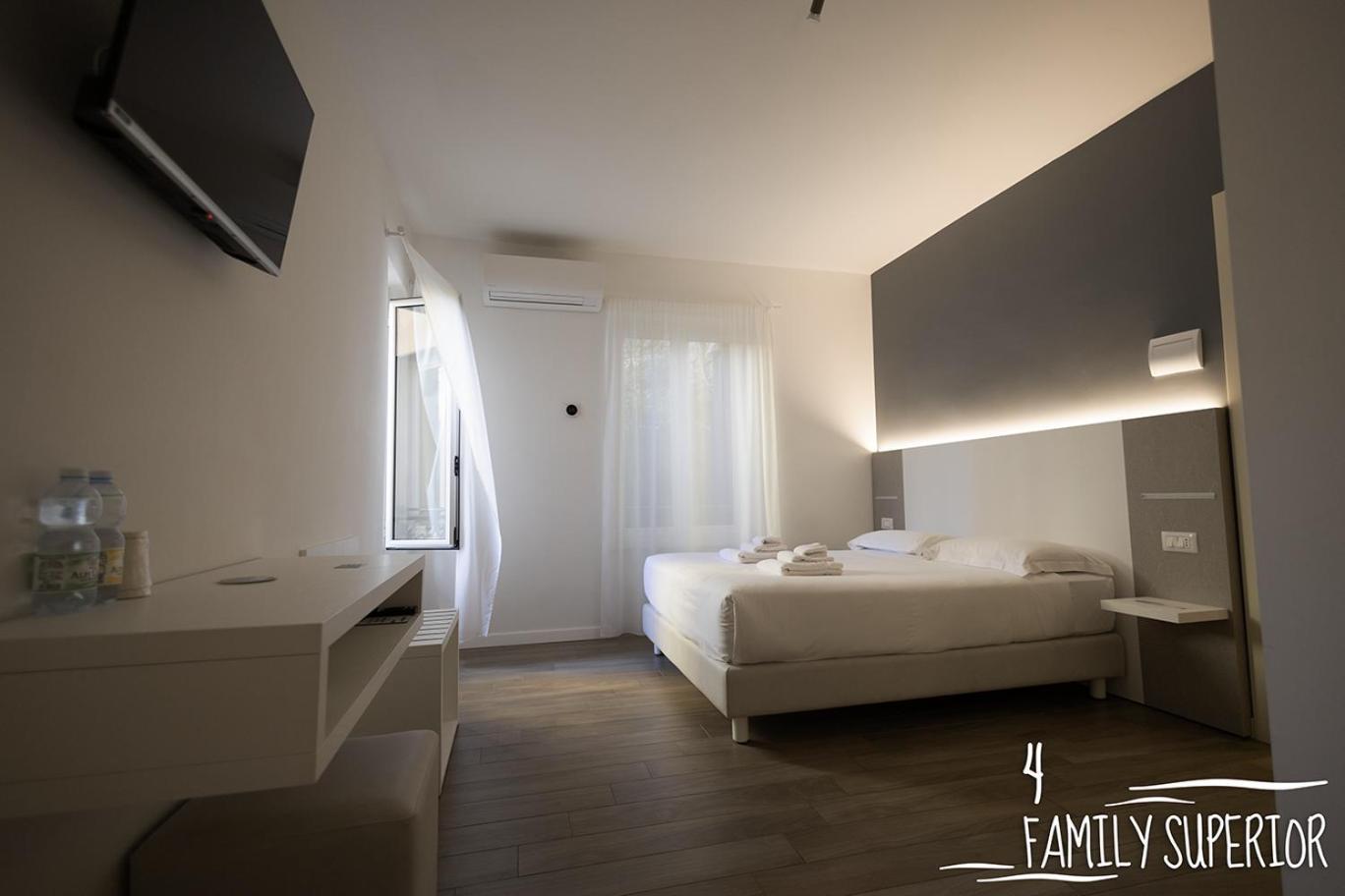 Albergo Augusta B&B كامولّي المظهر الخارجي الصورة