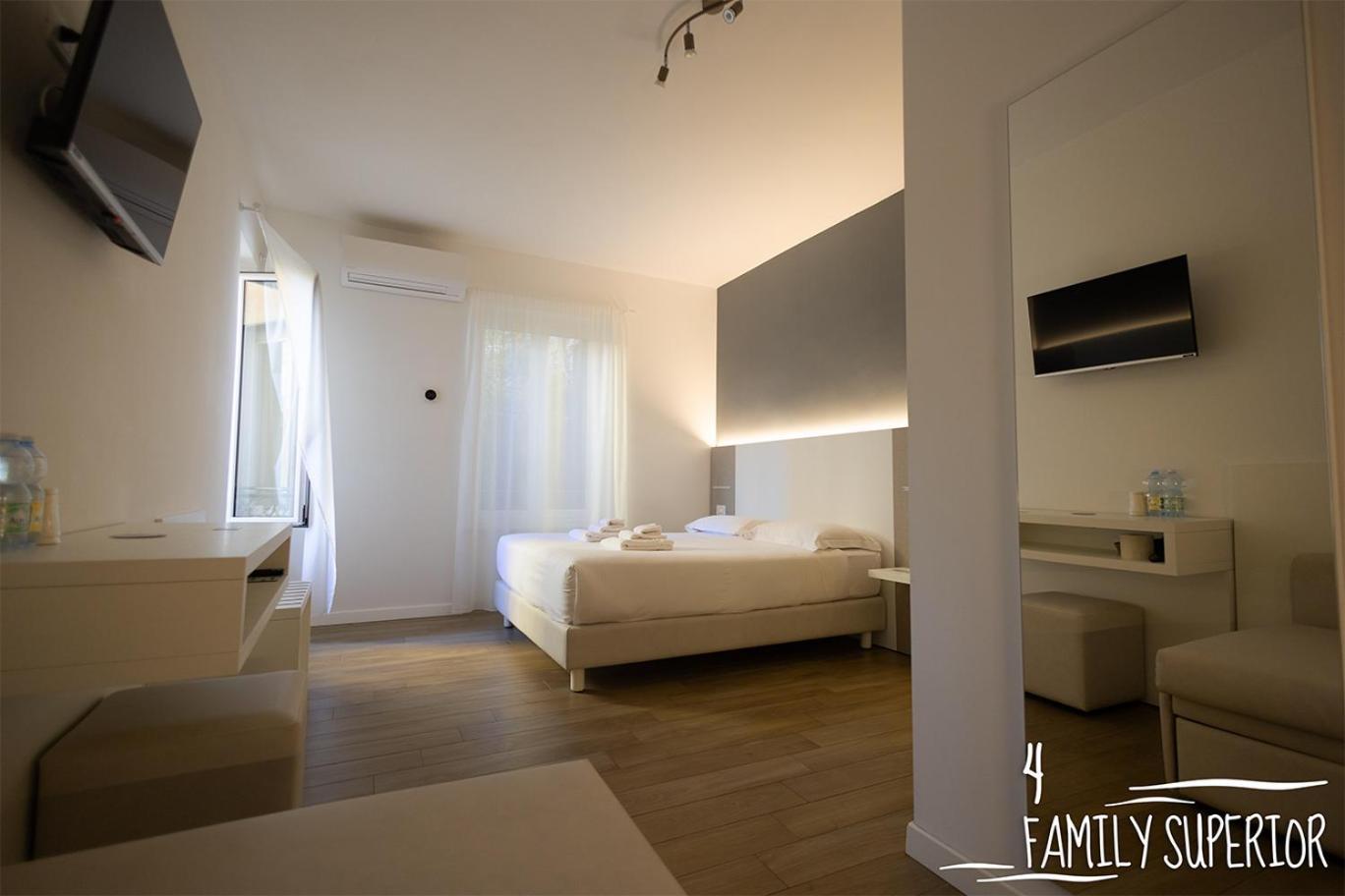 Albergo Augusta B&B كامولّي المظهر الخارجي الصورة