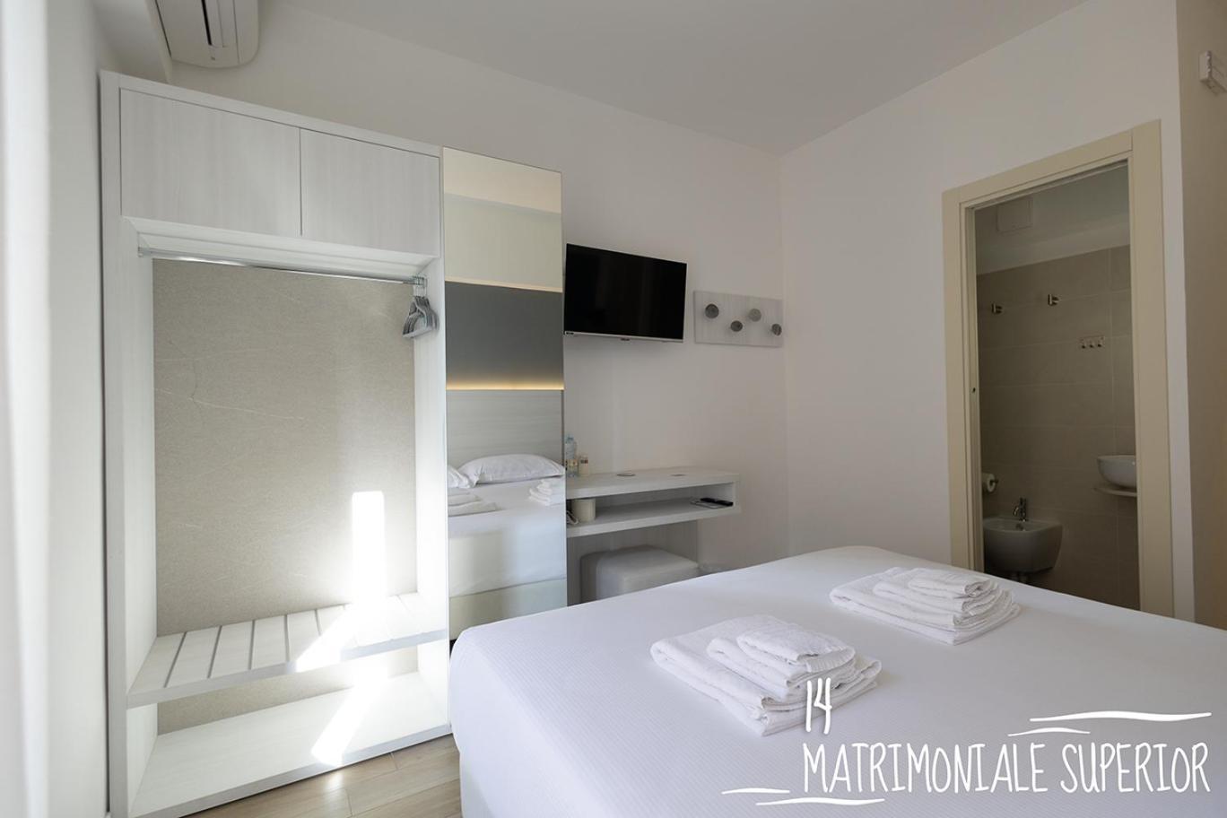 Albergo Augusta B&B كامولّي المظهر الخارجي الصورة