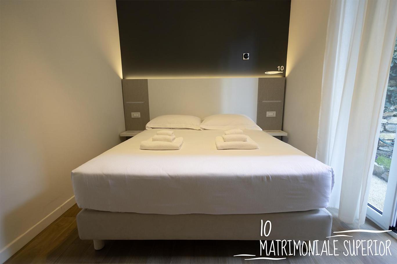 Albergo Augusta B&B كامولّي المظهر الخارجي الصورة